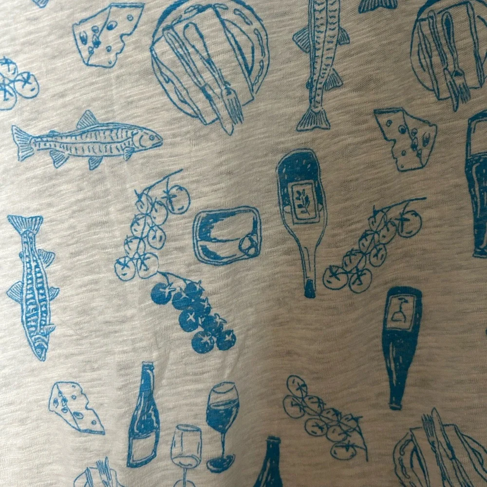 Cynthia Rowley Gray Tee with Blue Print - Picture 3 of 4